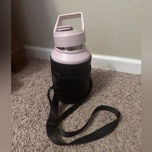 HydroJug Half Gallon Stainless Steel Jug with case & strap